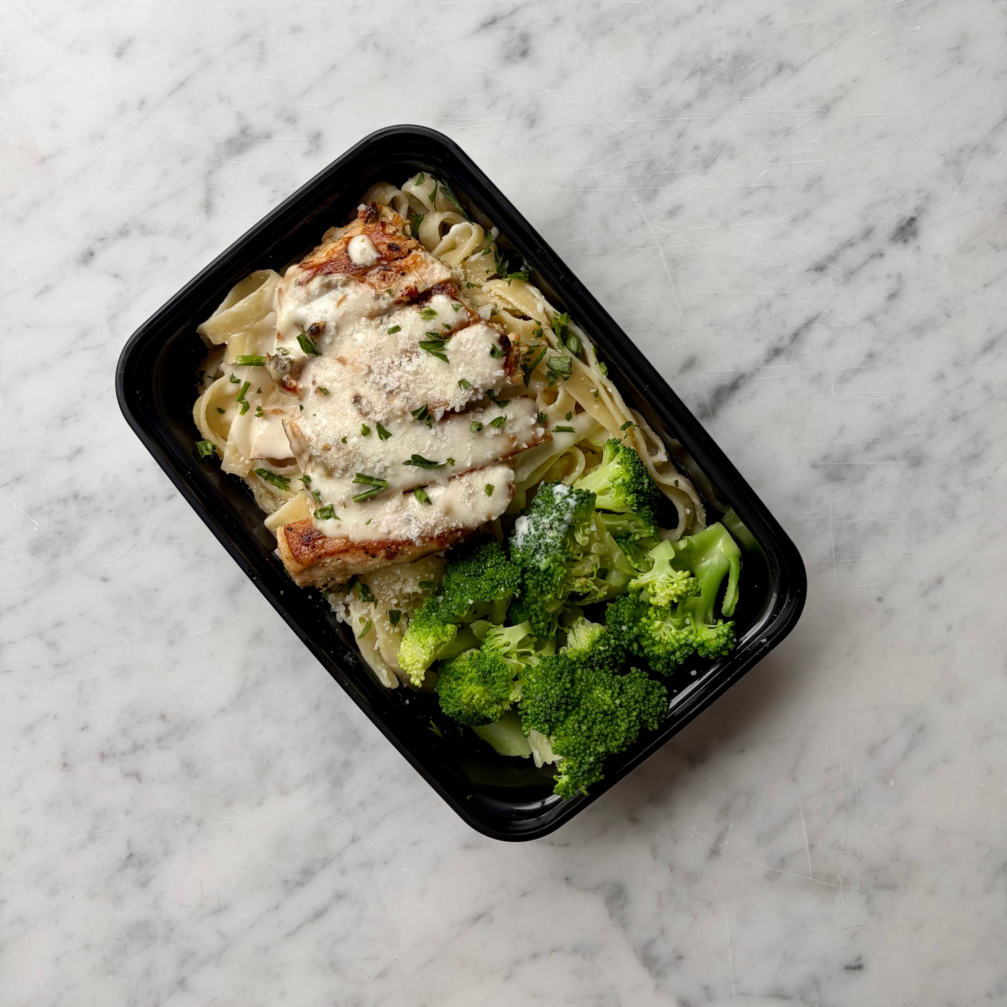 Large Chicken Alfredo